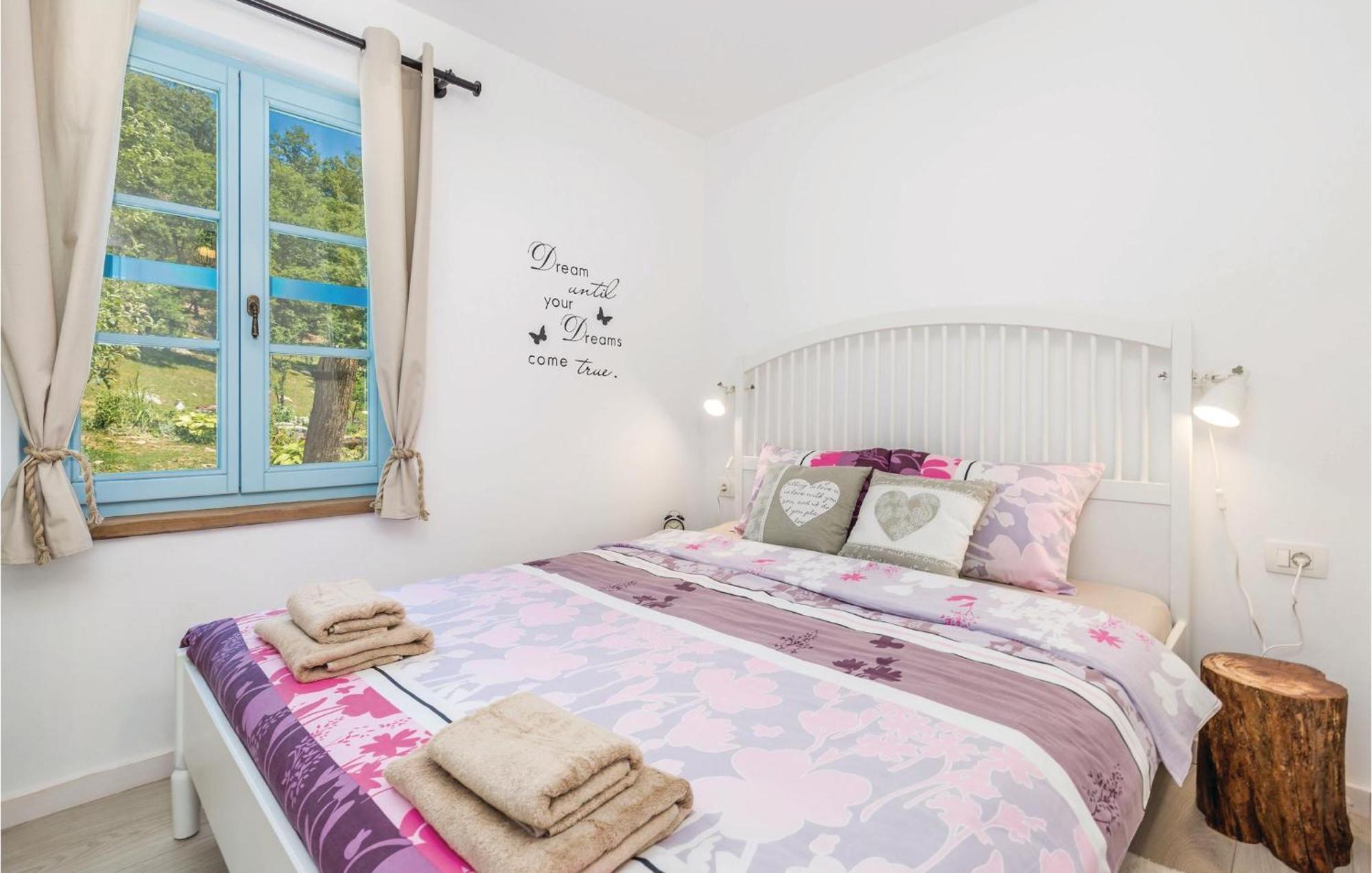 Stunning Home In Jurdani With Wifi Mucici 外观 照片
